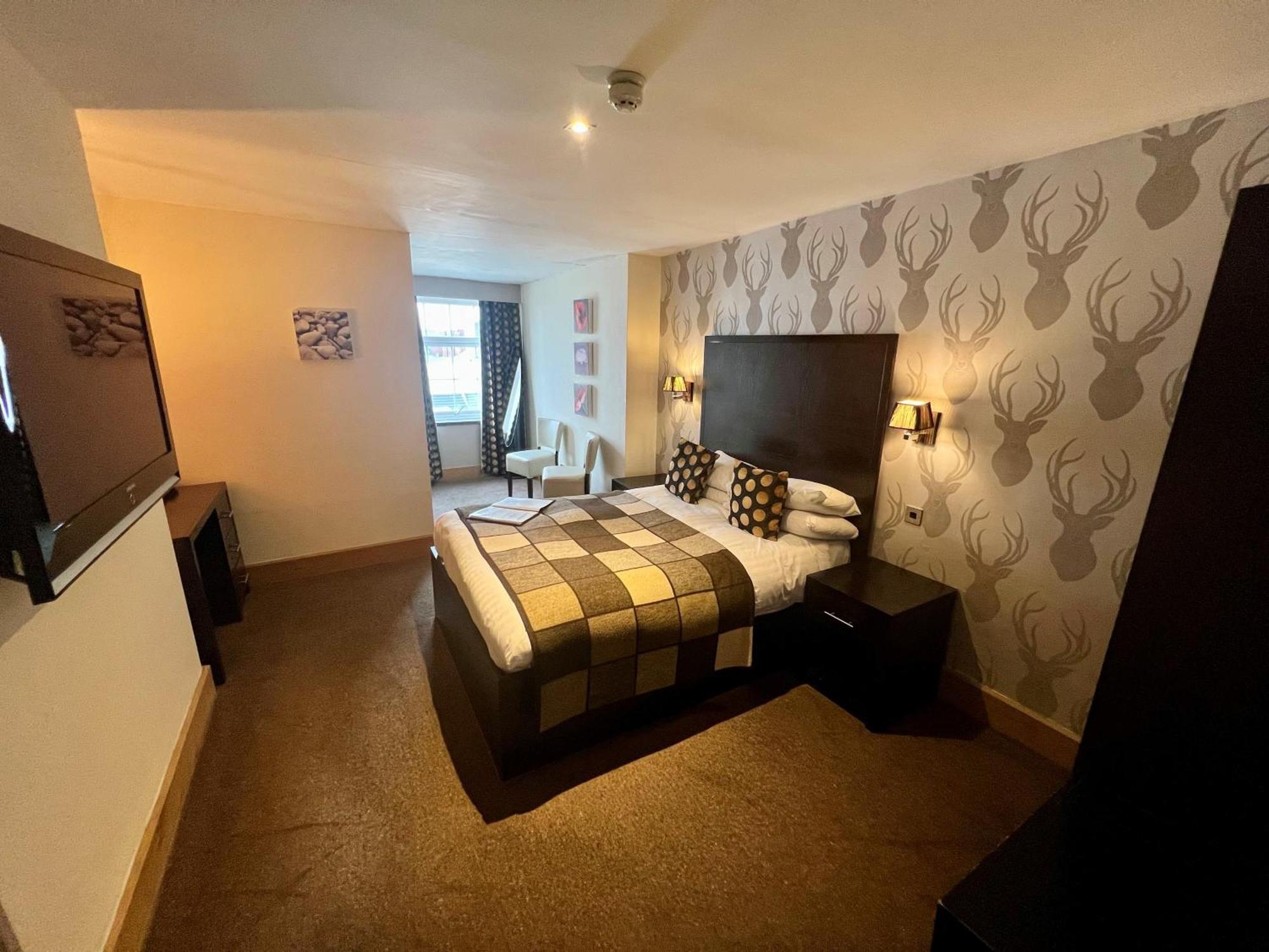 Inn On The Prom At The Fernlea Hotel Lytham St Annes Exterior photo